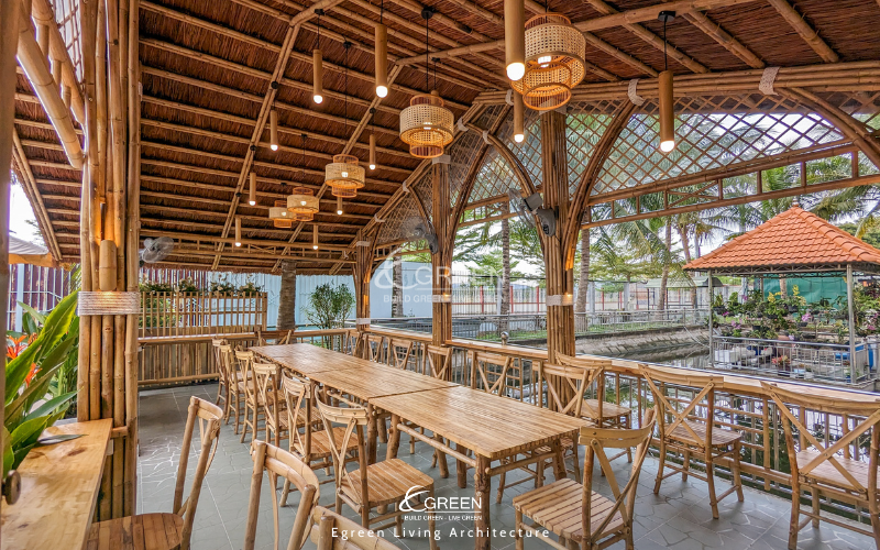 nhà tre sân vườn egreen living