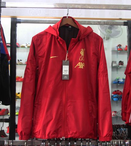 Tổng hợp các mẫu áo khoác đẹp nhất của Liverpool