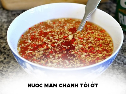 nước mắm chấm ốc luộc