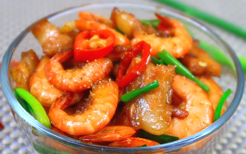 Mâm cơm ngày Tết