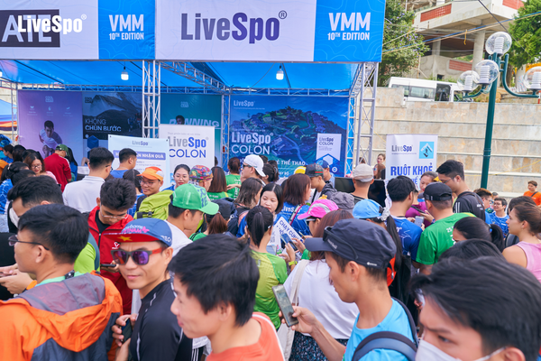 Gian hàng LiveSpo đông kín trong ngày hội EXPO tại VMM 2023