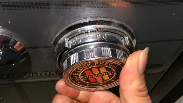 Sau một thời gian sử dụng két sắt bạn cần thay đổi mật khẩu