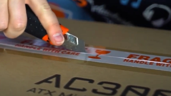 Mở nắp trên của hộp