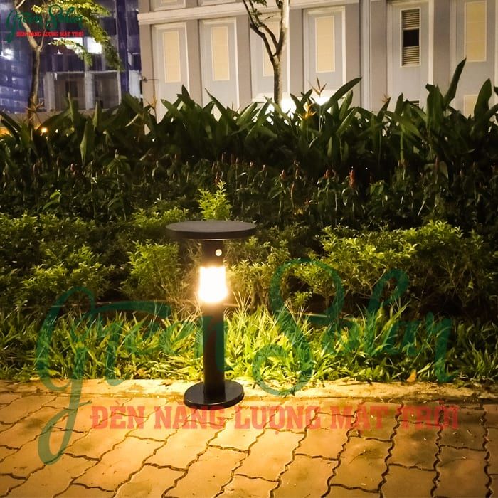 Đèn trụ sân vườn năng lượng mặt trời – Đầu tư đáng đồng tiền bát gạo