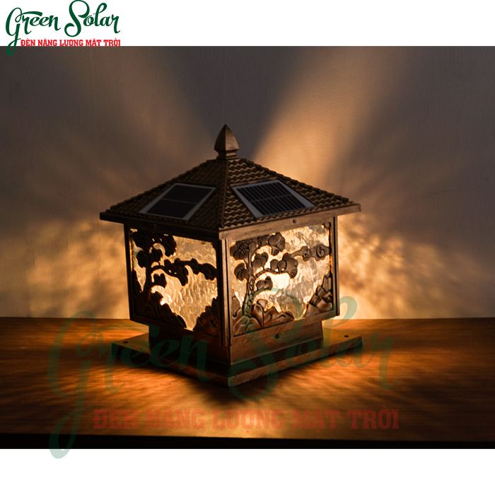 Đèn trụ cổng năng lượng mặt trời cây tùng với nhiều chức năng thiết thực cho khách hàng
