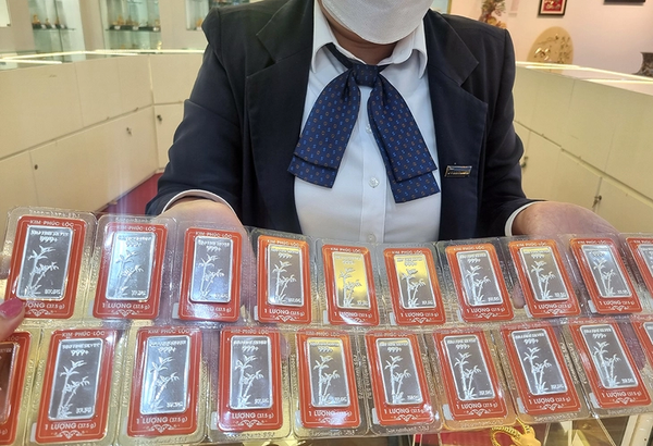 ĐẦU TƯ BẠC TĂNG MẠNH: VÌ SAO?