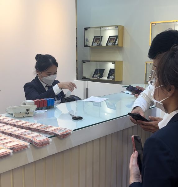 ĐẦU TƯ BẠC TĂNG MẠNH: VÌ SAO?