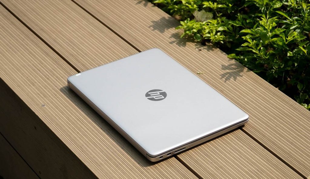 Laptop HP 240 G8 i3 1005g1 (617M3PA)