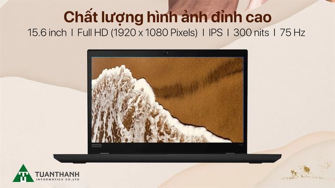 Màn hình lớn có hình ảnh sống động của laptop Lenovo ThinkPad P15s Gen 2