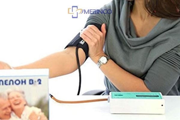 Top 8 máy đo đường huyết không cần lấy máu tốt và hiệu quả