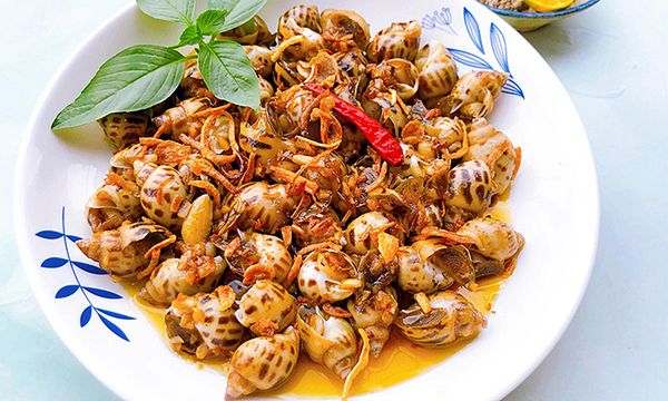 ốc hương xào bơ tỏi