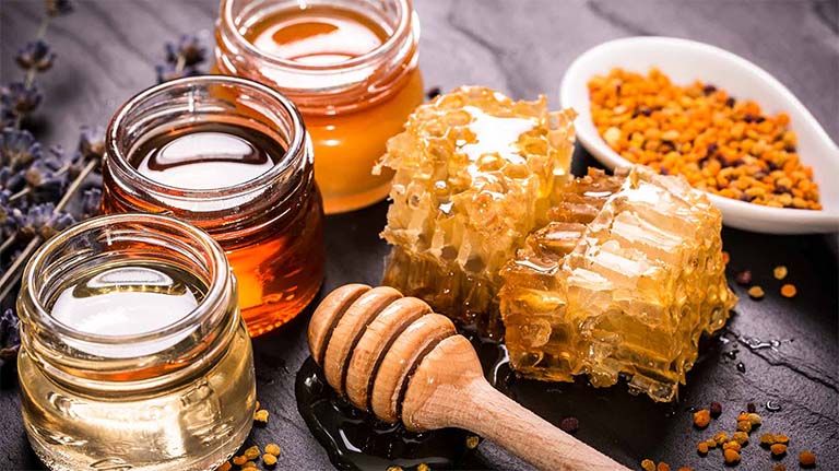 4 ĐIỀU CÓ THỂ BẠN CHƯA BIẾT VỀ MẬT ONG