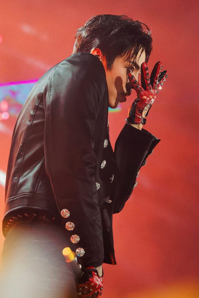 DPR IAN hôn gió, tỏ tình fan Việt tại 8Wonder 2025 – Moments of Wonder