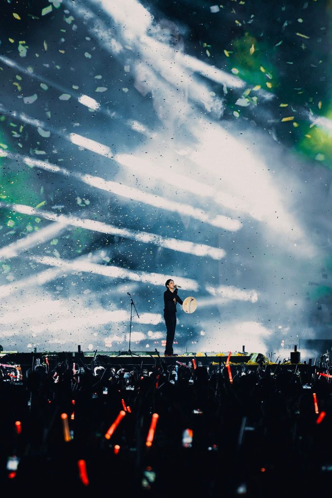 DPR IAN hôn gió, tỏ tình fan Việt tại 8Wonder 2025 – Moments of Wonder