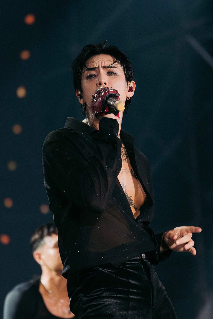 DPR IAN hôn gió, tỏ tình fan Việt tại 8Wonder 2025 – Moments of Wonder