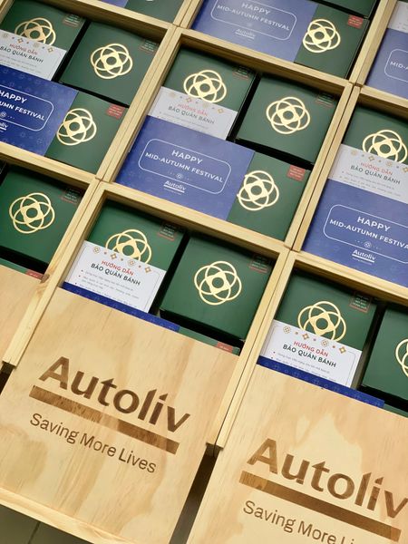 DỰ ÁN QUÀ TẶNG DOANH NGHIỆP TRUNG THU: AUTOLIV x THE JOY BOX