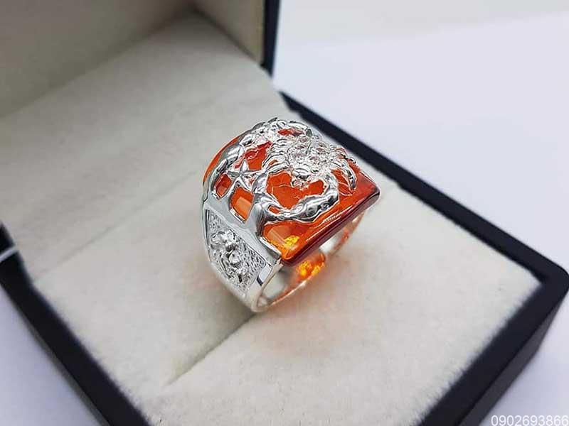 Nhẫn Phong Thủy Nam: Cách Chọn Hợp Mệnh, Thu Hút Tài Lộc