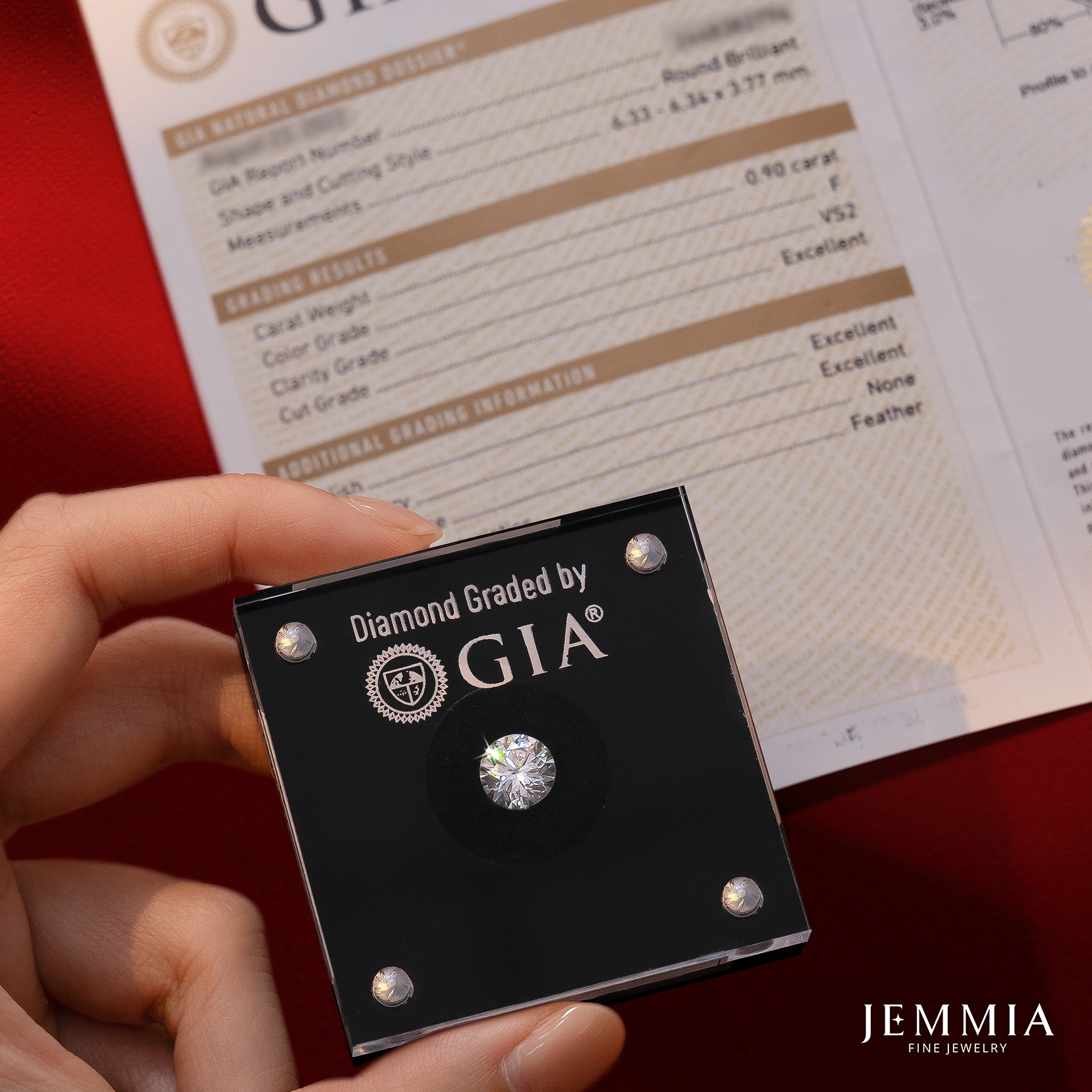 Vì sao kim cương nước D đắt giá và hiếm có