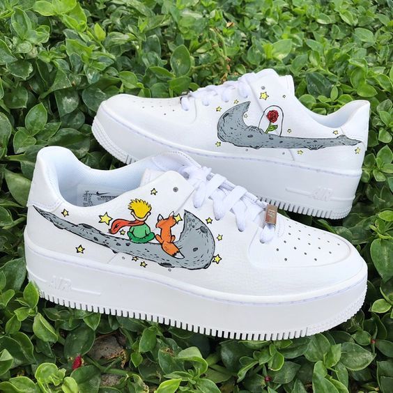 Custom là gì? 5 Bước custom giày sneaker tại nhà đơn giản nhất – giayBOM