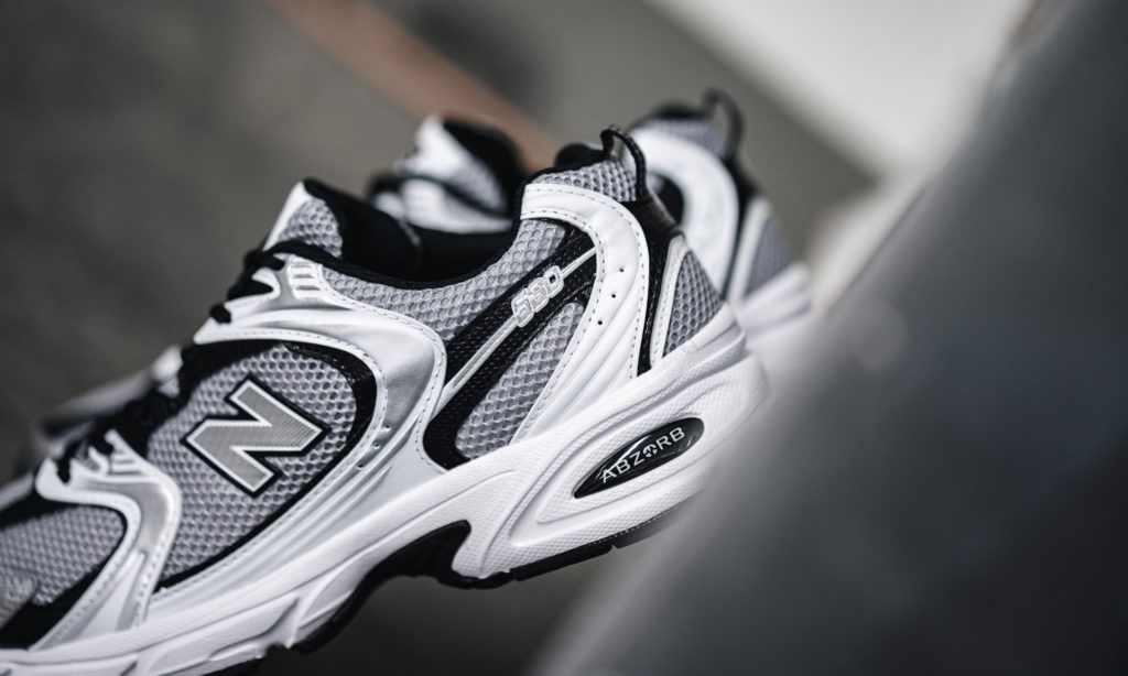 New Balance 530 và tất cả những gì bạn cần biết trước khi "xuống tiền" Hinh anh 1: New Balance 530 va tat ca nhung gi ban can biet truoc khi "xuong tien"