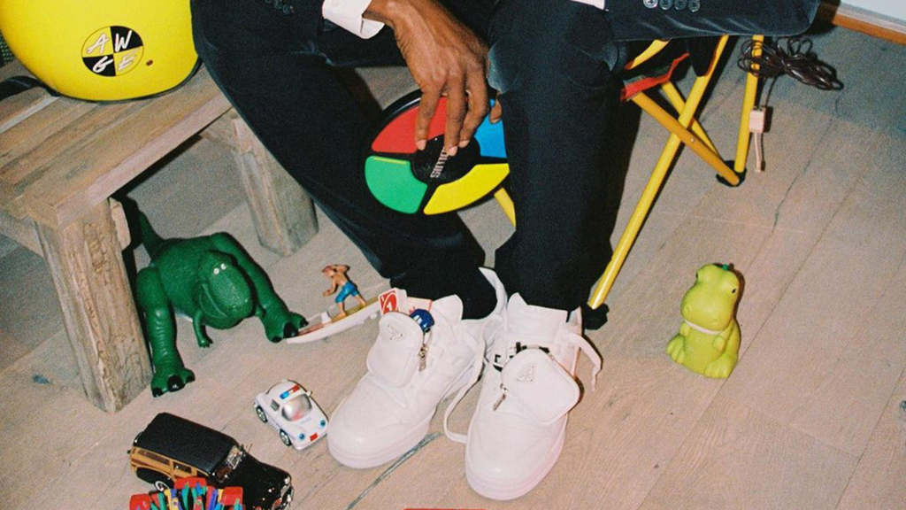 top-5-khoanh-khac-cac-thuong-hieu-luxury-lam-rung-dong-ca-shoegame