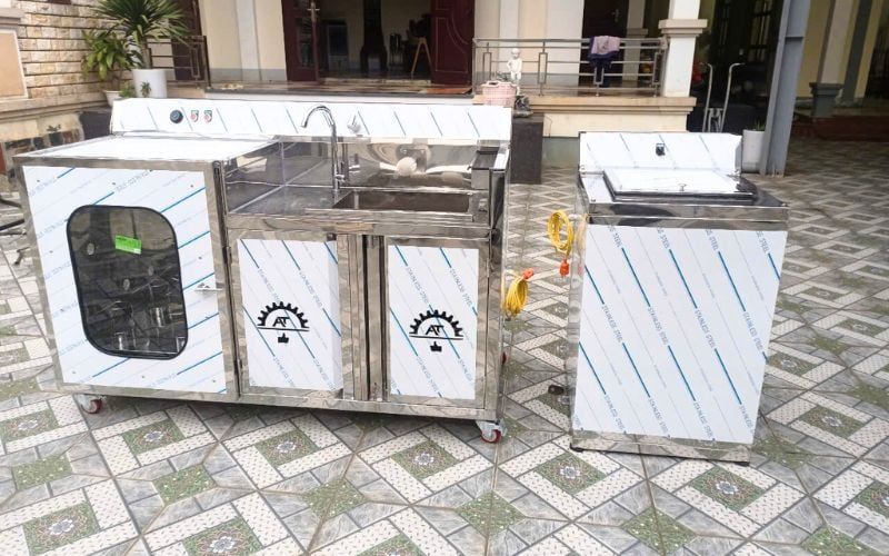 Máy giặt giầy, giặt mũ bảo hiểm không có module vắt giao đến Hà Đông, Hà Nội