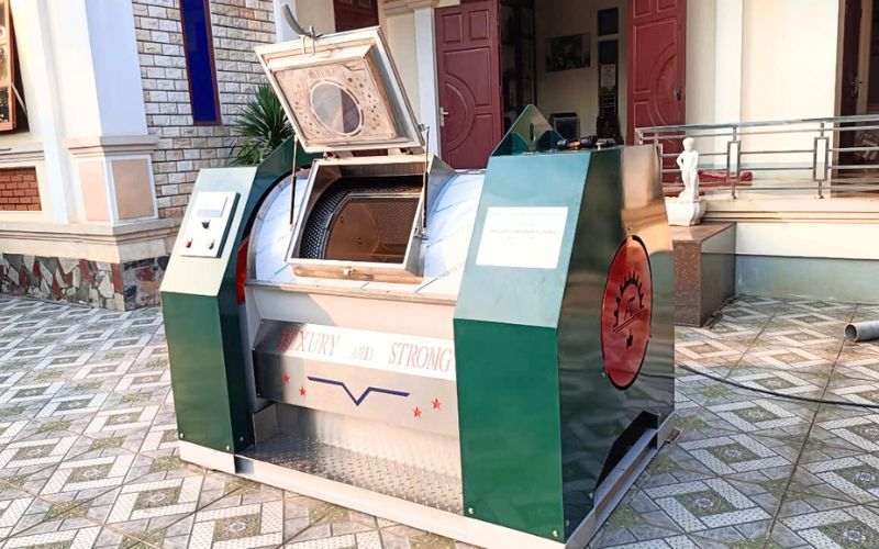 Máy giặt CN 50kg chân mềm, máy sấy CN 50kg 1 pha-ga giao đến Mê Linh, TP Hà Nội