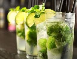 MOJITO LÀ GÌ? NGUỒN GỐC CỦA MOJITO TRUYỀN THỐNG VÀ CÁC LOẠI MOJITO PHỔ BIẾN