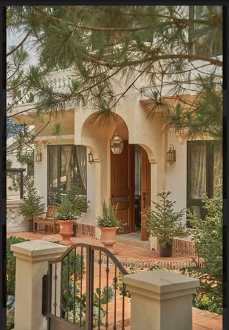 CAMELLIA VILLA- hoa trà thanh tao trong làn gió núi se lạnh