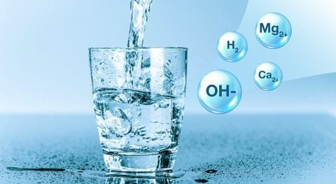 Nước ion kiềm là gì? 6 lợi ích quan trọng đối với sức khỏe của nước ion kiềm