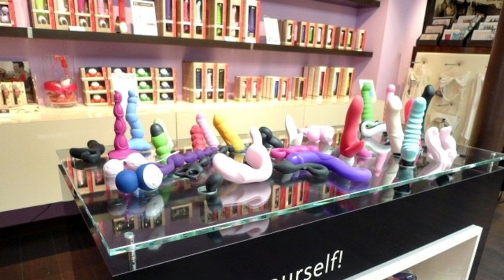 Shop đồ chơi tình dục Nam nữ cung cấp các dòng dương vật giả hoàn hảo