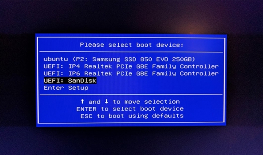 Menu BIOS, BOOT laptop Dell
