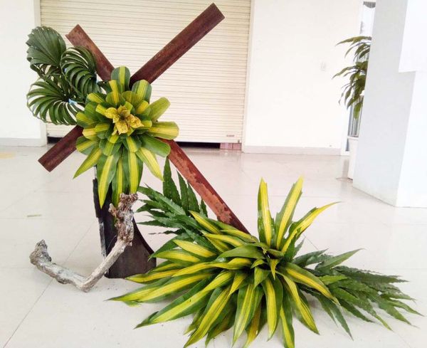 Mẫu hoa mừng lễ Thánh Tử Đạo Việt Nam.