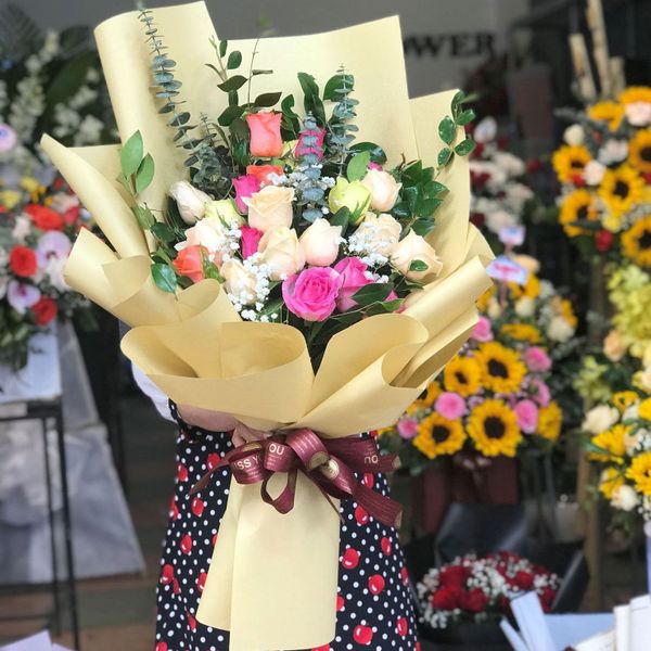 Hoa hồng với nhiều gam màu sắc sặc sỡ