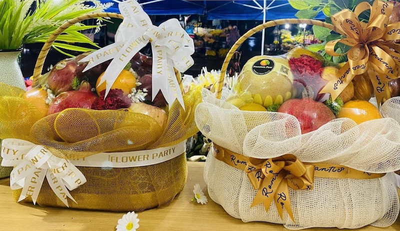 Giỏ trái cây 400k với nhiều loại trái cây đa dạng