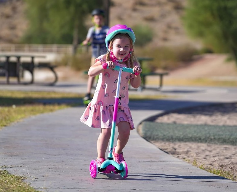 Xe scooter quà sinh nhật cho bé trai 10 tuổi