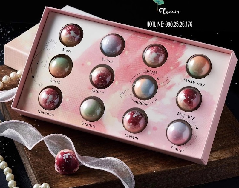 Hộp Chocolate Valentine Kiss Me Hồng - HCCL07 - Quà Valentine's