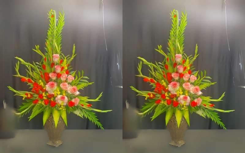 Mẫu hoa huệ đỏ mix hoa hồng màu hồng trưng bàn thờ gia tiên