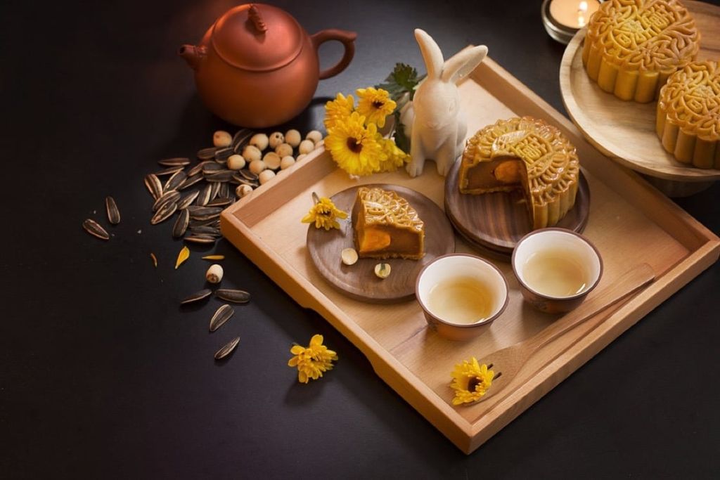 TẶNG NHAU HỘP TRÀ HOA LỤC LAM, CHÚC NGÀY TẾT TRUNG THU NGỌT NGÀO VÀ ẤM ÁP