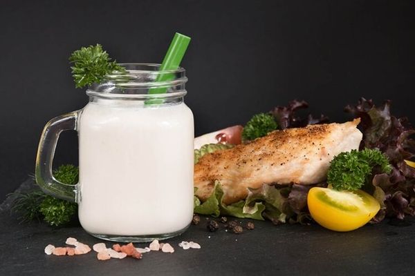 Ức gà làm gì ngon kết hợp với sữa tươi Mlekovita