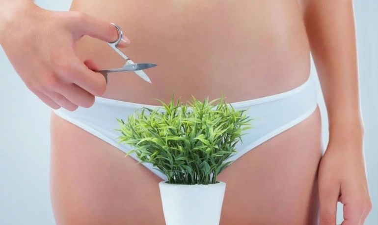 Tỉa lông vùng kín nữ bằng kéo có sao không? Cách làm tại nhà