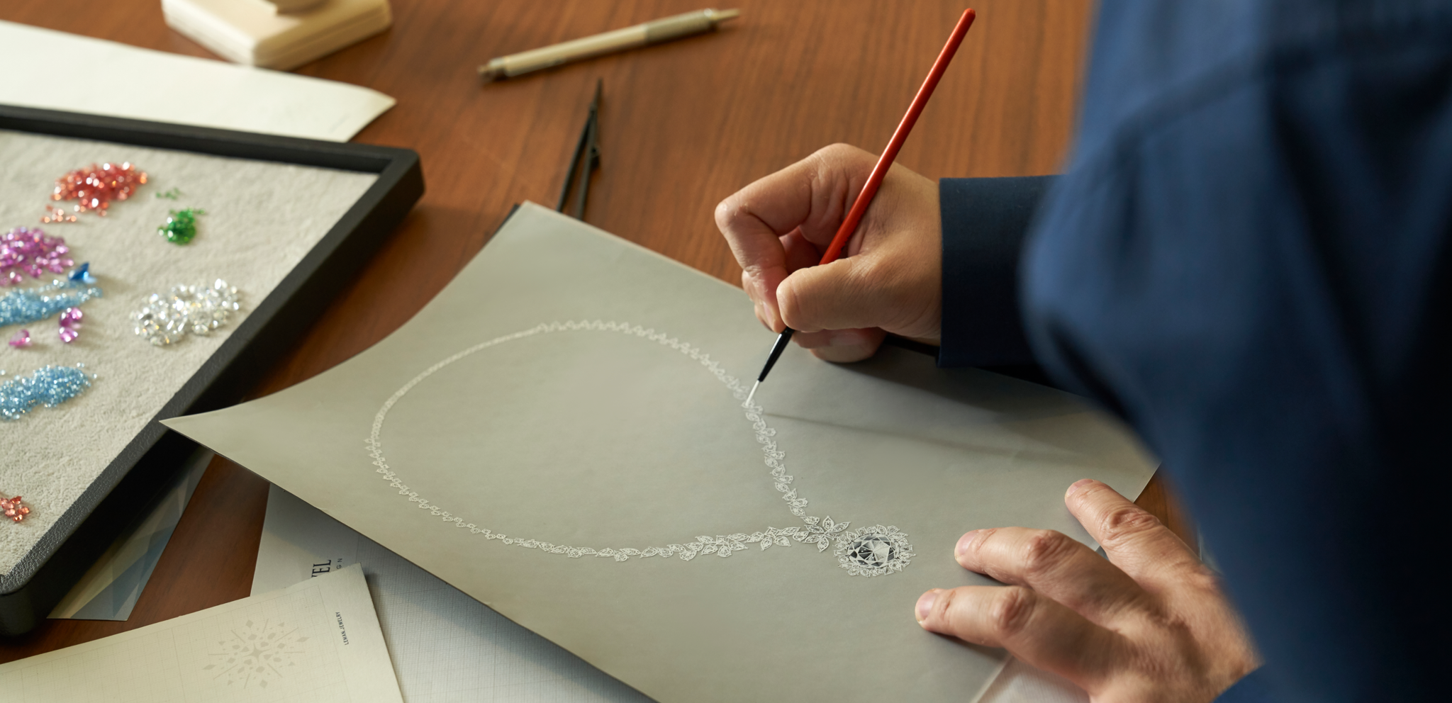 DISCOVER THE WORLD OF FANCY-COLOR DIAMONDS WITH LEMAN