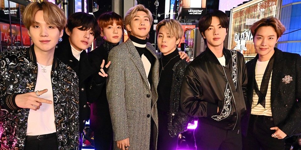 Jungkook (BTS) và hành trình chinh phục thế giới thời trang Hinh anh 1: Jungkook (BTS) va hanh trinh chinh phuc the gioi thoi trang