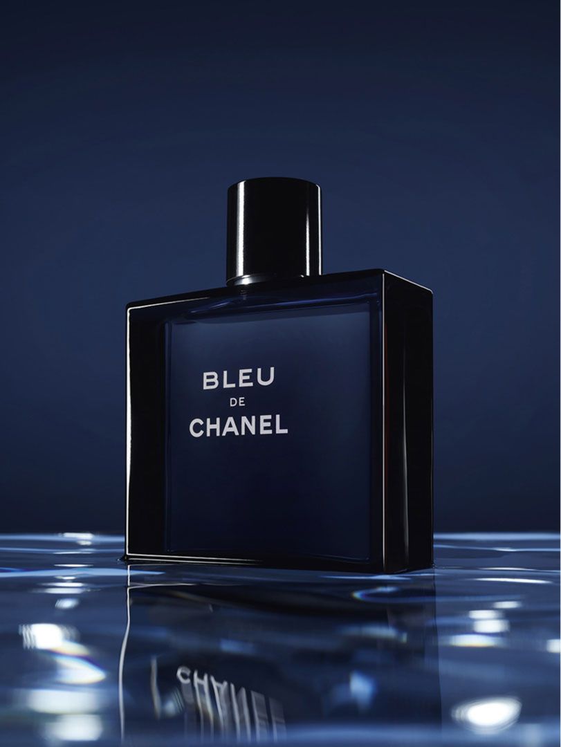 diem-qua-6-chai-nuoc-hoa-tuyet-dep-de-su-dung-trong-tiet-troi-mua-thu