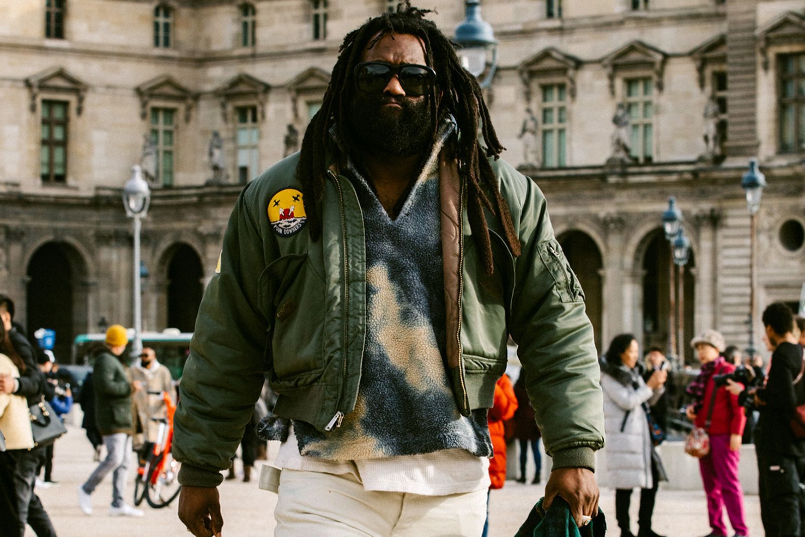 Khi mà thời trang đường phố đã trở nên lỗi thời: Supreme sẽ đi đâu và về đâu? Hinh anh 9: Khi ma thoi trang duong pho da tro nen loi thoi: Supreme se di dau va ve dau?