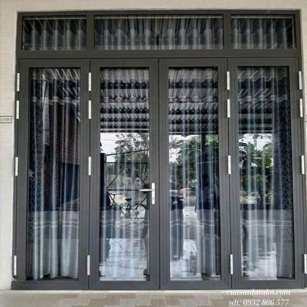mẫu cửa nhôm kính mở 4 cánh