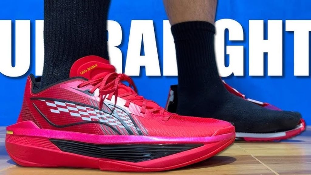 Đánh giá Li-Ning Ultra Light 2025