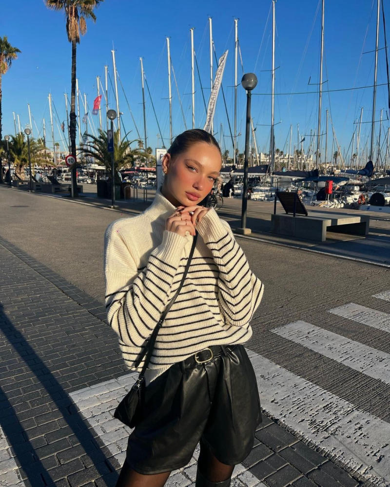 Coastal Granddaughter là gì?