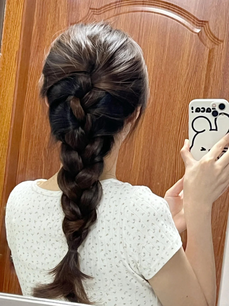 cách cột tóc đẹp mà đơn giản