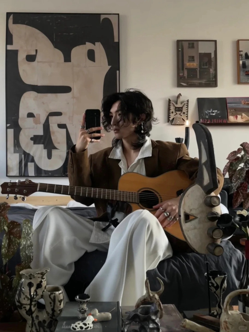 Concept chụp ảnh 1 mình tâm trạng buồn cô đơn